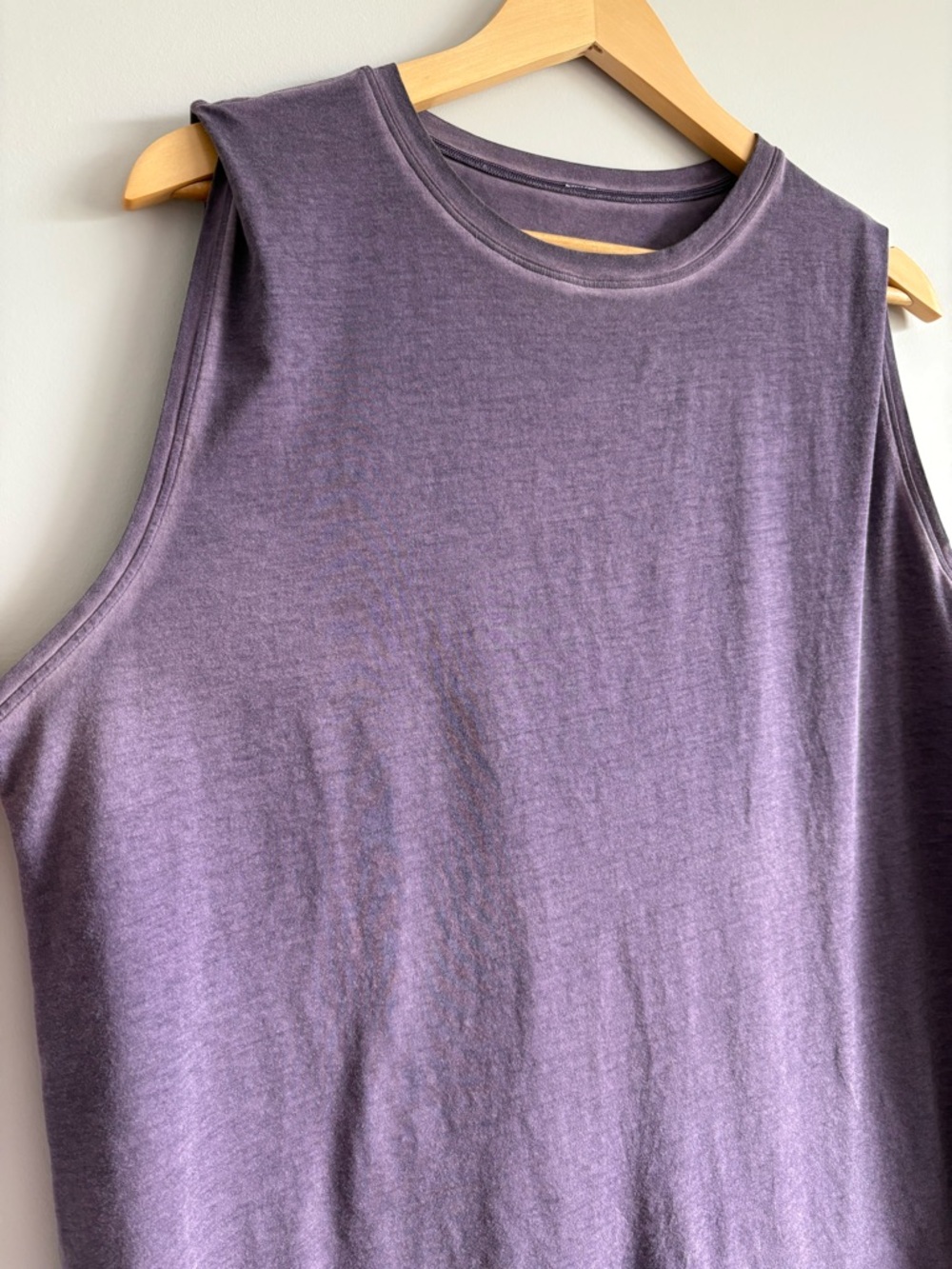 Lululemon Brunswick Muscle Tank Washed Purple Ink - Picture 4 of 6